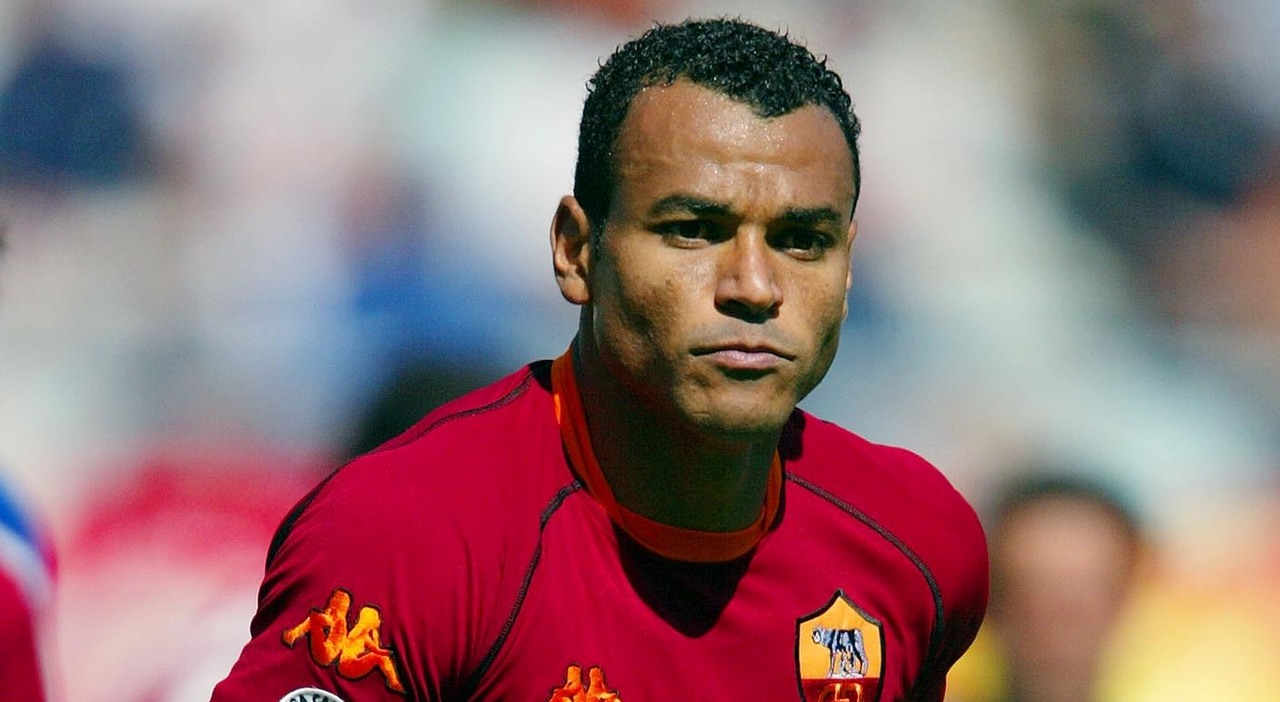 Cafu là nhân vật được yêu mến ở Roma.