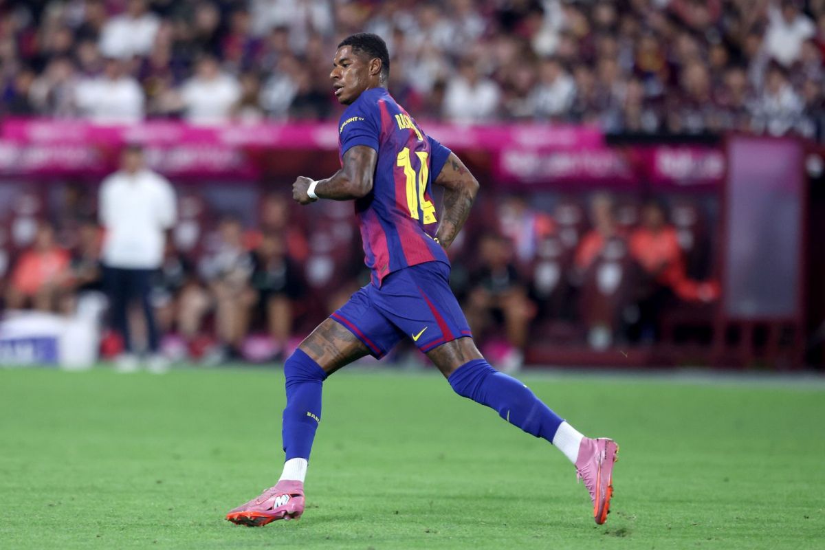 Rivaldo nhận định thẳng thắn về thương vụ Marcus Rashford đến Barcelona