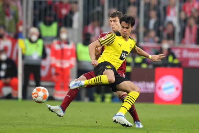 Cầu thủ người Brazil trong màu áo Dortmund.