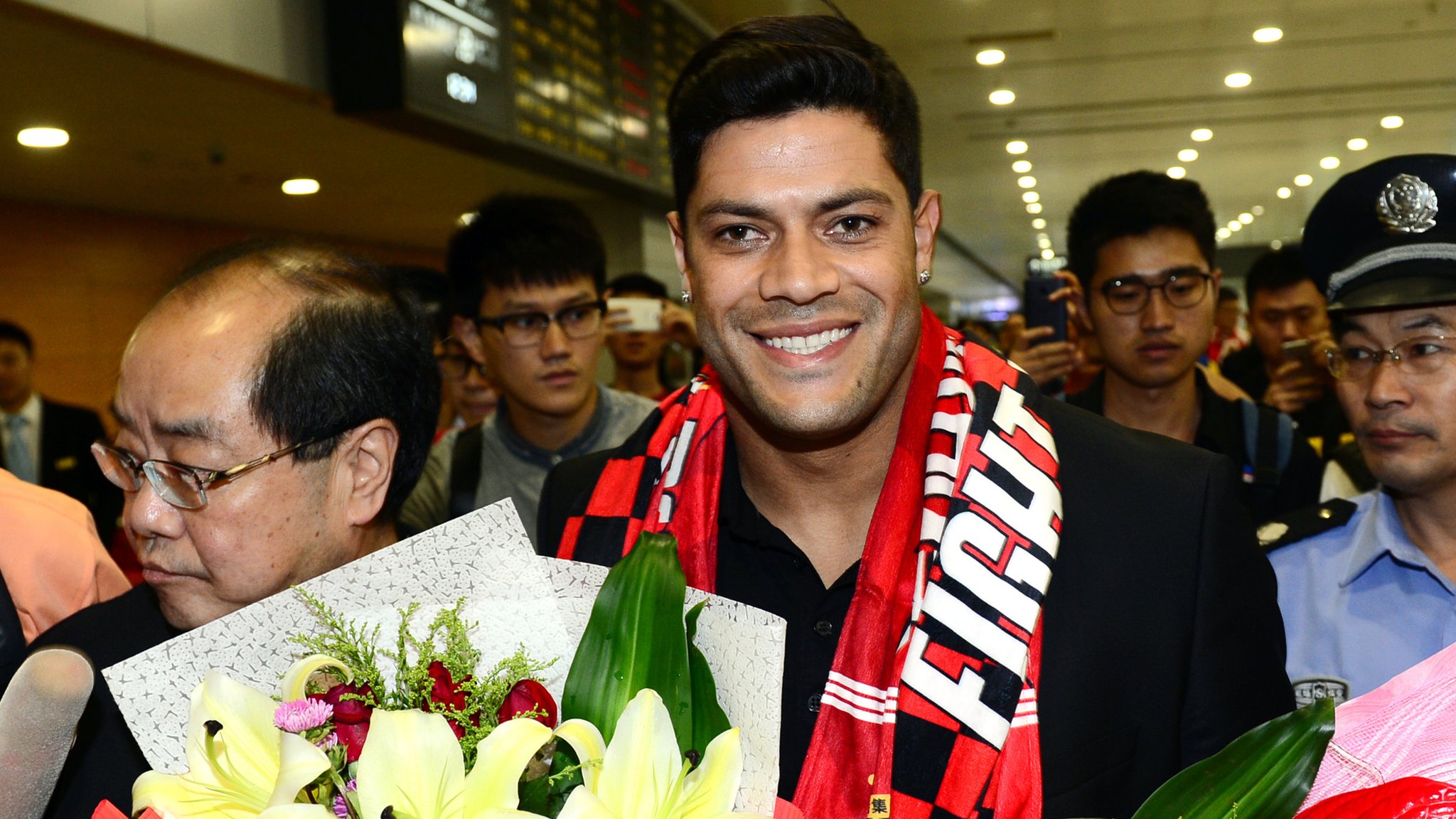 Hulk trong ngày ra mắt Shanghai SIPG.