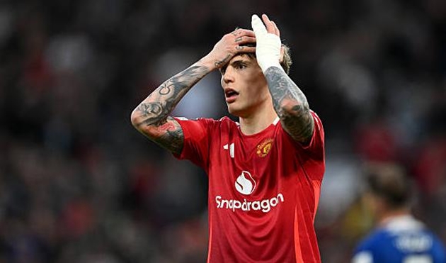 Romano: Garnacho sẽ rời Man United hè này