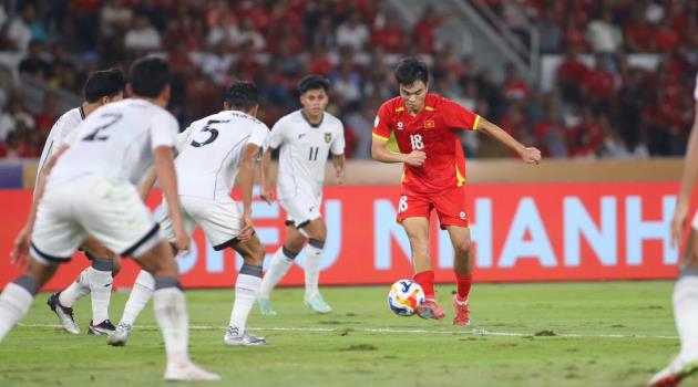 Tỏa sáng ở Bung Karno, Nguyễn Công Phương khẳng định vị thế ở U23 Việt Nam