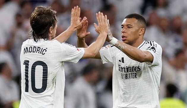 Mbappe và chiếc áo số 9 bị bỏ lại: Ai sẽ gánh vác di sản ở Real?