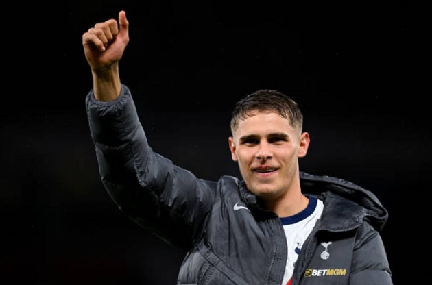 Van de Ven: Gặp Arsenal tại Hong Kong không khác gì ở London