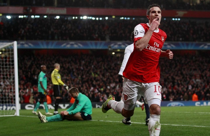 Robin Van Persie: "Tôi từng mơ ước được khoác áo Barca"
