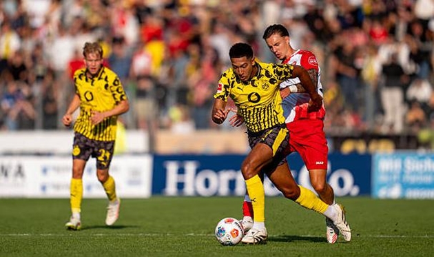 Borussia Dortmund dễ dàng đánh bại Sportfreunde Siegen với tỷ số 8-1.