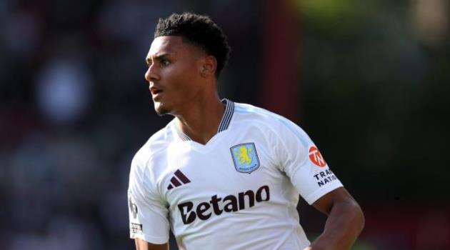 Ollie Watkins bị MU bỏ qua.