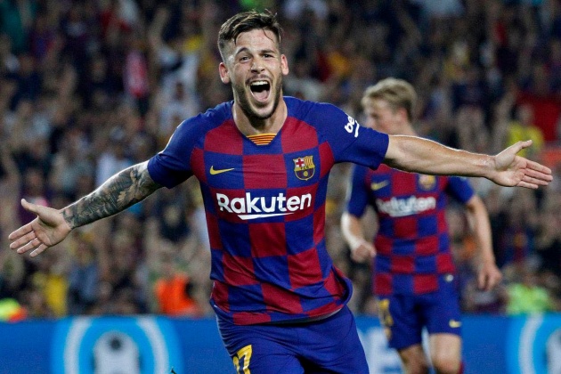 Carles Perez - Cựu sao Barcelona nhập viện vì bị chó cắn vùng kín