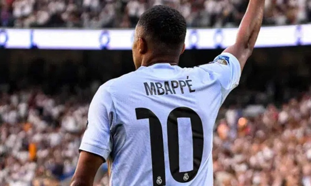 Real Madrid chào đón kỷ nguyên Mbappe: Áo số 10 và làn sóng cuồng nhiệt từ Bernabeu
