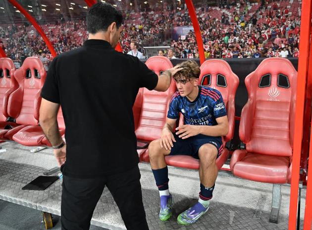 Arteta đặt niềm tin vào Max Dowman.
