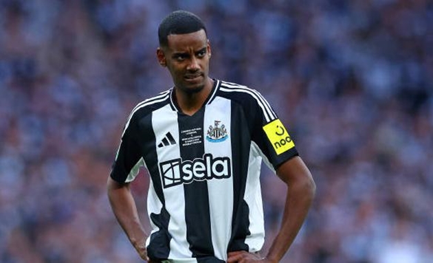 Alexander Isak muốn chuyển tới Liverpool hè này.