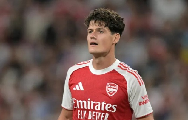 Ảnh bài viết Frank ủng hộ Norgaard sau lần đối đầu trong màu áo Arsenal