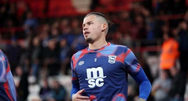 Kalvin Phillips được cho mượn ở Ipswich mùa trước.