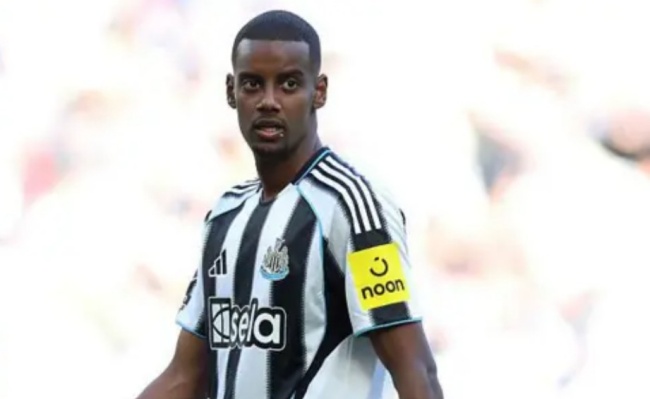Ảnh bài viết Tương lai của Alexander Isak: Biểu tượng bị lung lay; Tham vọng lớn từ Liverpool