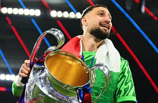 Ảnh bài viết Donnarumma có xứng đáng để MU mở "cuộc chiến" với cả Ngoại hạng Anh?