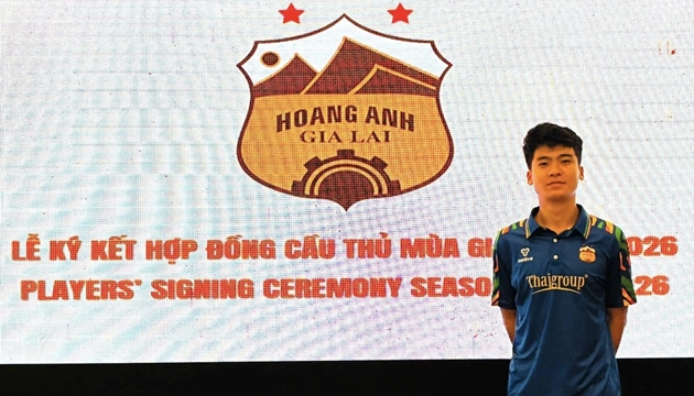 Ảnh bài viết Học trò 'siêu nhân' của thầy Giôm đá V-League cho HAGL sau khi chiến thắng bệnh tật