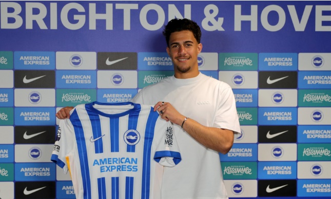 Kostoulas là tân binh đầy tiềm năng của Brighton.