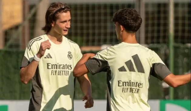 Ảnh bài viết Sao trẻ Real Madrid tái xuất sau 356 ngày: Joan Martinez và hành trình nâng cấp thể chất