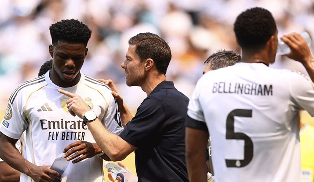 Xabi Alonso cần một đội hình hoàn toàn khỏe mạnh.