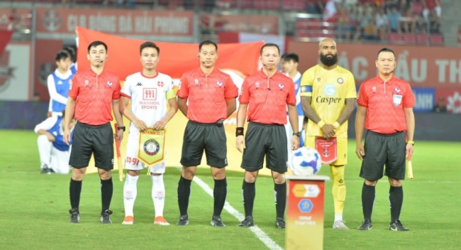 Ảnh bài viết Trọng tài V-League ngất xỉu khi kiểm tra thể lực