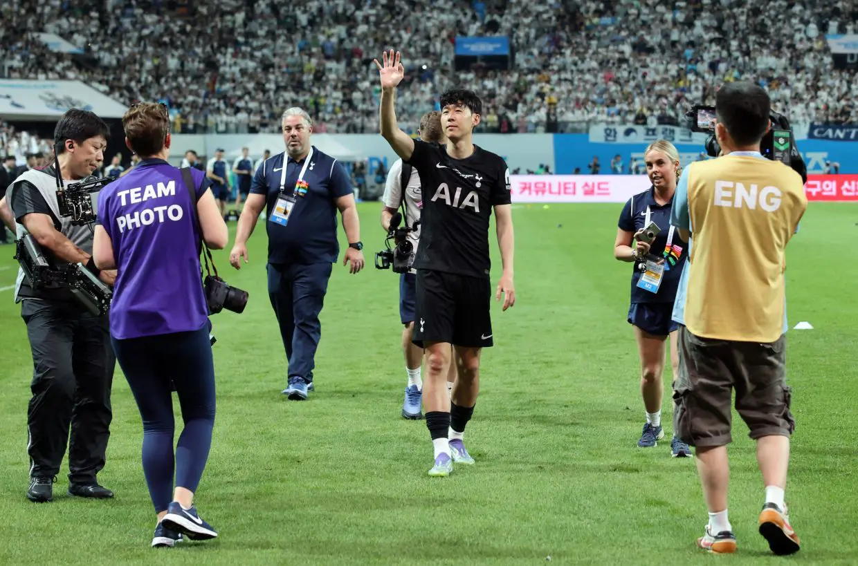 Son khép lại hành trình 10 năm trọn vẹn tại Tottenham.