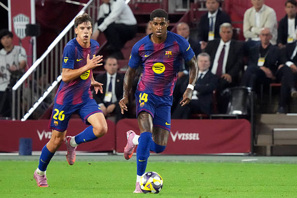 Rashford ghi bàn thắng đầu tiên cho Blaugrana.
