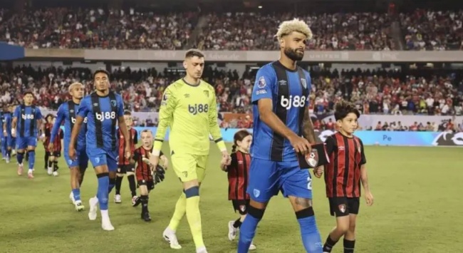 Bournemouth tham dự giải giao hữu hè Ngoại hạng Anh.