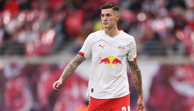 Benjamin Sesko sẽ chọn MU hay Newcastle United?