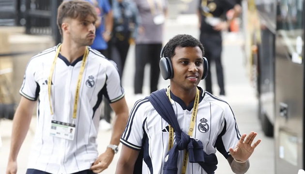 Ảnh bài viết Tottenham 'nổ phát súng' đầu tiên, Real Madrid chốt giá bán Rodrygo