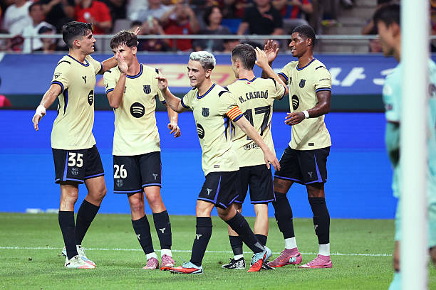 Barca có một tour du đấu thành công.