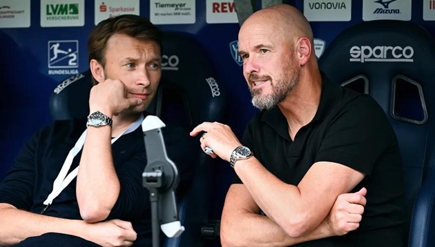 Erik ten Hag cần thêm những gương mặt mới cho Bayer Leverkusen.