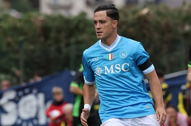 Napoli sẵn sàng bán Raspadori nếu được giá.