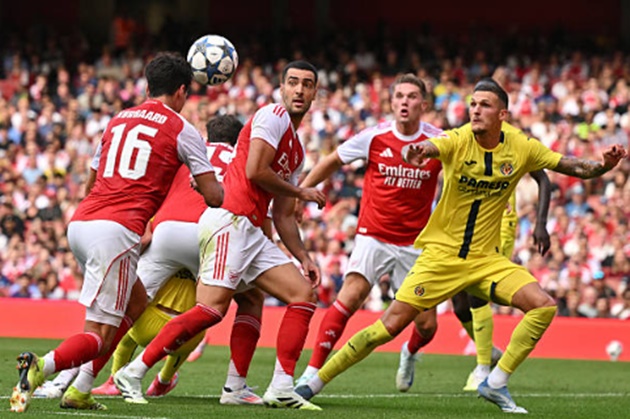 Ảnh bài viết Arsenal 2-3 Villarreal: Tân binh ghi bàn; Tàu ngầm vàng bùng nổ