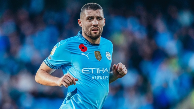 Kovacic muốn ở lại với Man City.