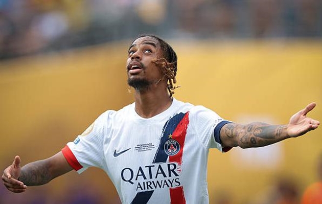 Braldey Barcola lọt vào tầm ngắm của Liverpool.