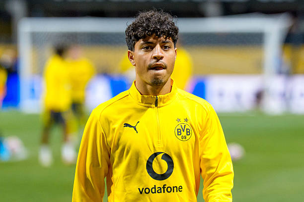 Ảnh bài viết Ayman Azhil - Từ tài năng bị Leverkusen ruồng bỏ đến "viên ngọc quý" của Dortmund