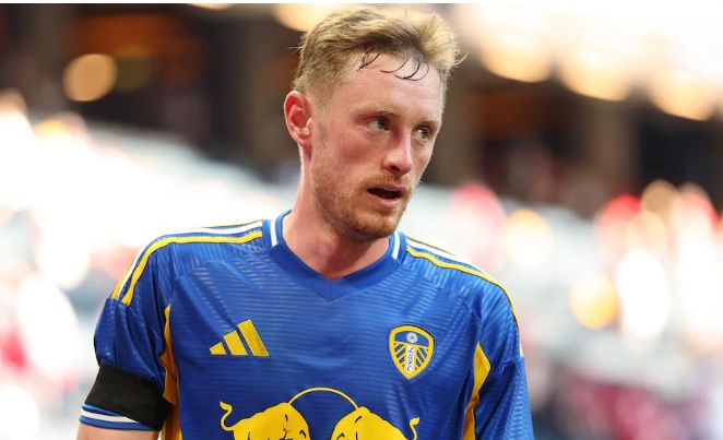 Sean Longstaff mang kinh nghiệm Ngoại hạng Anh đến Leeds.