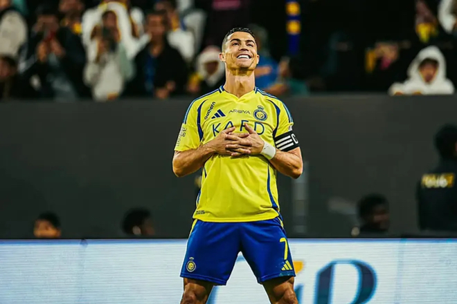 Ảnh bài viết Cristiano Ronaldo và nỗi ám ảnh 5G: Bí quyết kỳ lạ giữ phong độ ở tuổi 40