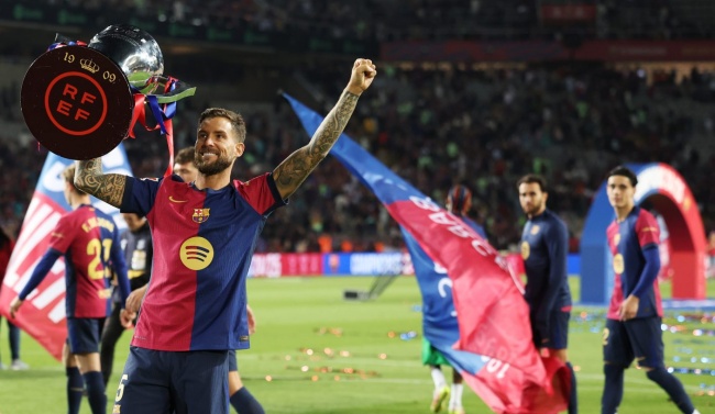 Ảnh bài viết Here we go! Inigo Martinez chia tay Barca, gia nhập Al-Nassr