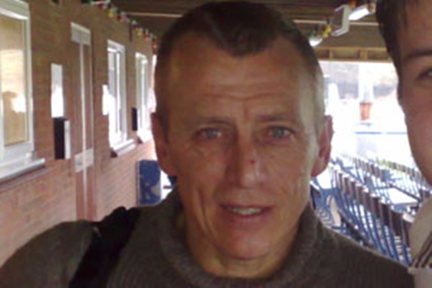 Tony Morley, một trong những thành viên của đội Villa đã giành chức vô địch Hạng Nhất trong mùa giải 1980–81.
