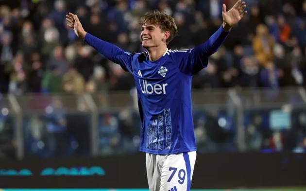 Real vẫn đang theo dõi sát sao tình hình của Nico Paz
