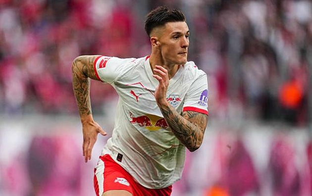 Benjamin Sesko sẽ là tân binh tiếp theo của Manchester United.