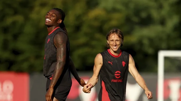 Modric sẵn sàng ra sân cho Milan