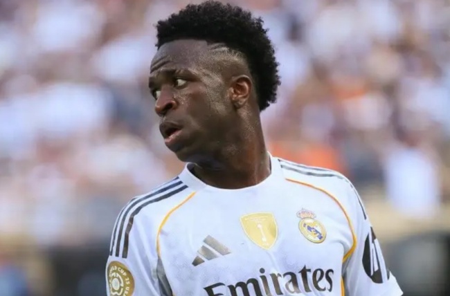Ảnh bài viết Vì sao Vinicius Jr dần mất chỗ đứng ở Real Madrid?