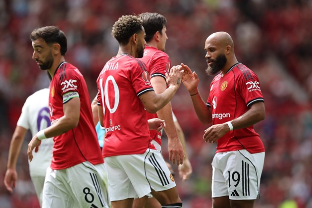 Ảnh bài viết Mbeumo ra mắt Old Trafford đầy ấn tượng: Nhanh như chớp, chuyền như đặt