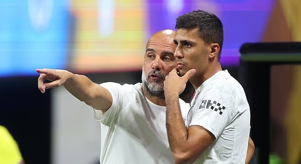 Ảnh bài viết Rodri bỏ ngỏ khả năng rời Man City trước sự quan tâm của Real