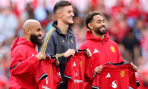 MU đã ra mắt Sesko trước khi trận đấu với Fiorentina bắt đầu.