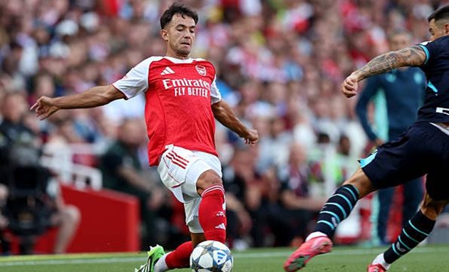 Martin Zubimendi là ông chủ mới nơi tuyến giữa Arsenal.