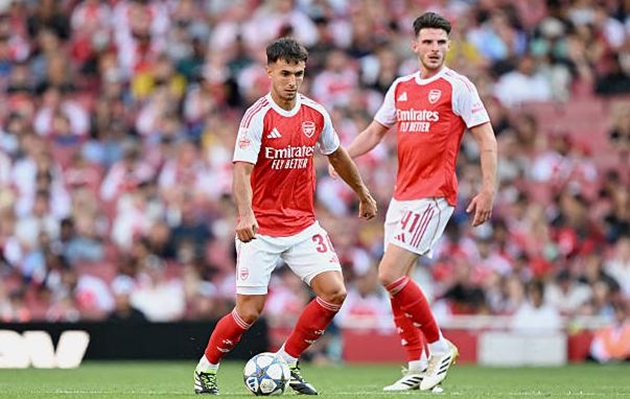 Ảnh bài viết "Bộ ba hoàn hảo" ra mắt: Tương lai hàng tiền vệ Arsenal được xác nhận