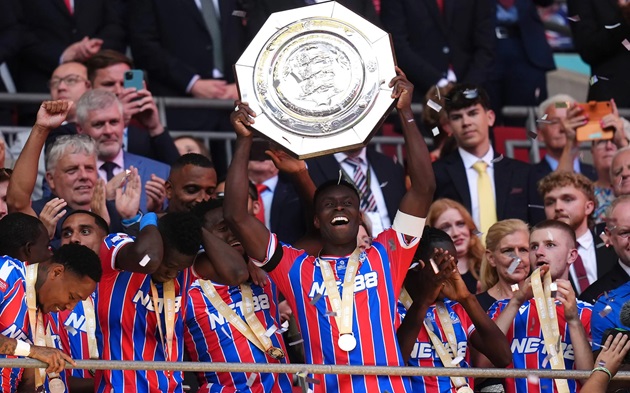 Crystal Palace vừa giành Siêu cúp Anh lần đầu tiên trong lịch sử.